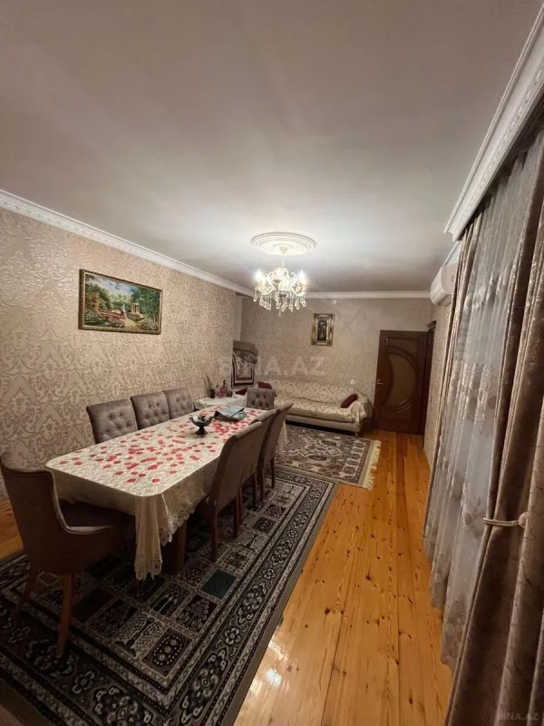 Satılır 6 otaqlı həyət evi 140 m²