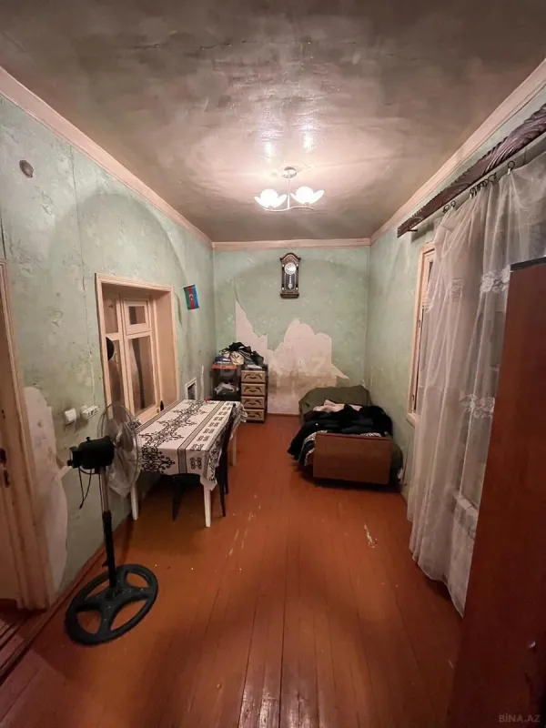 Satılır 6 otaqlı həyət evi 140 m²