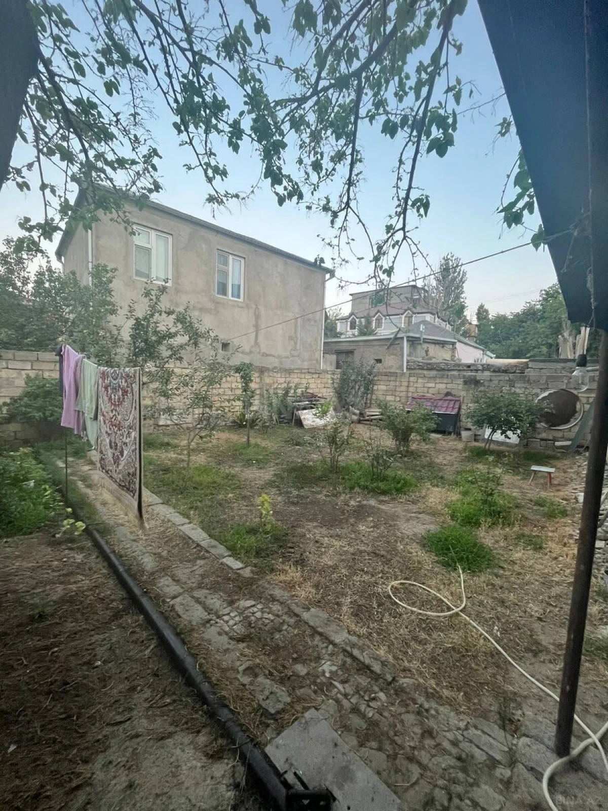 Satılır 6 otaqlı həyət evi 140 m²