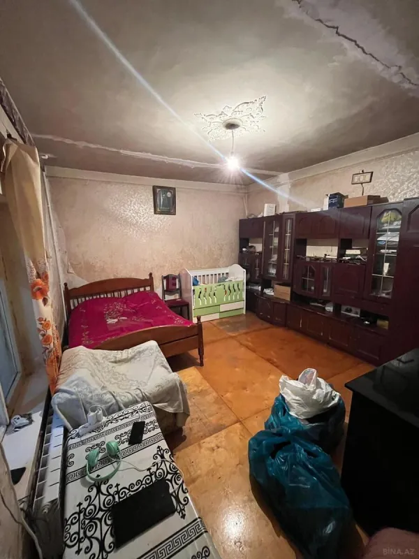 Satılır 6 otaqlı həyət evi 140 m²