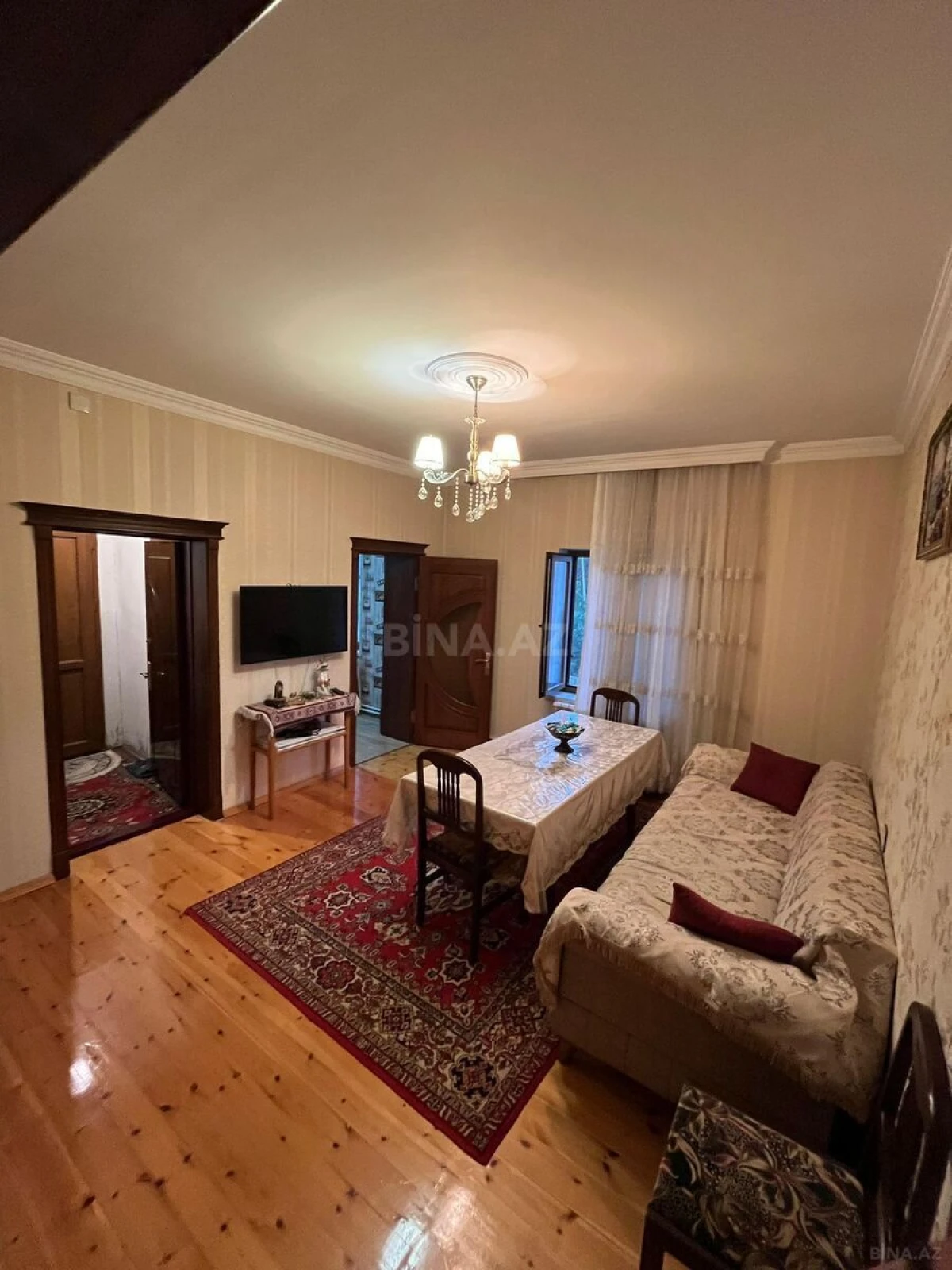 Satılır 6 otaqlı həyət evi 140 m²