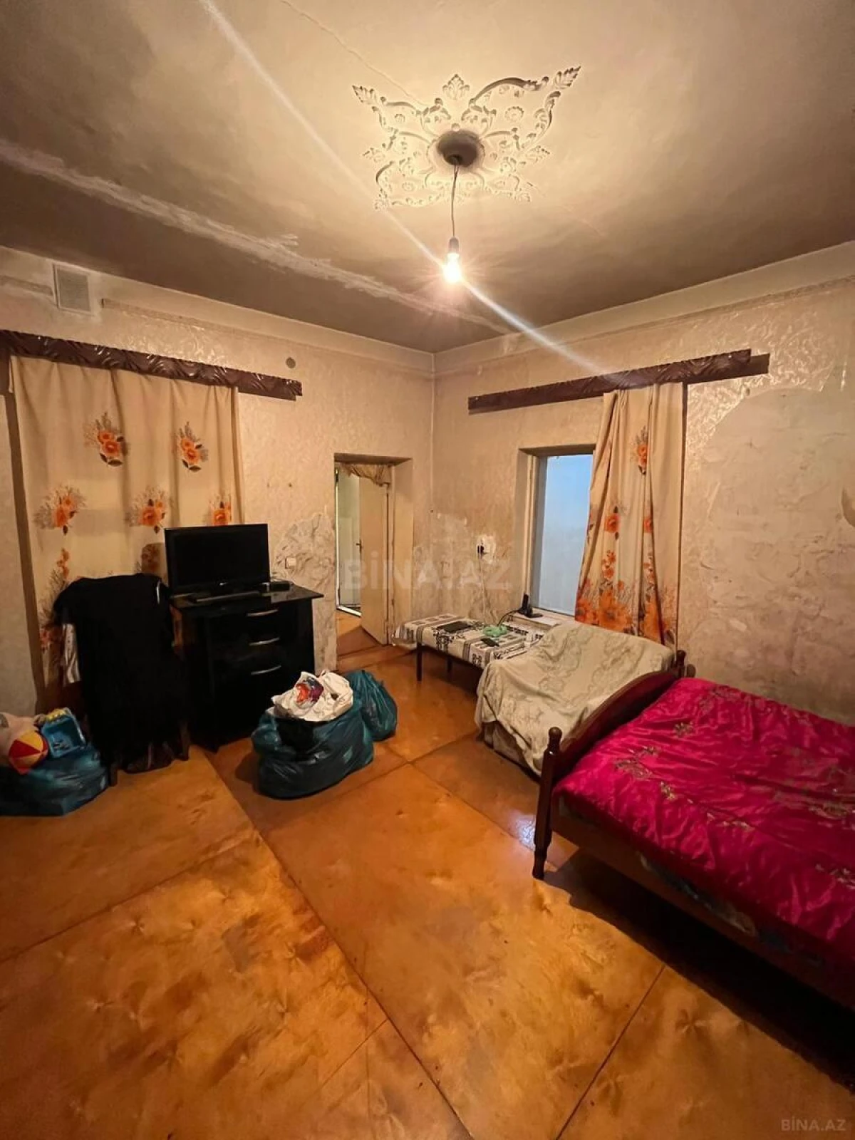 Satılır 6 otaqlı həyət evi 140 m²