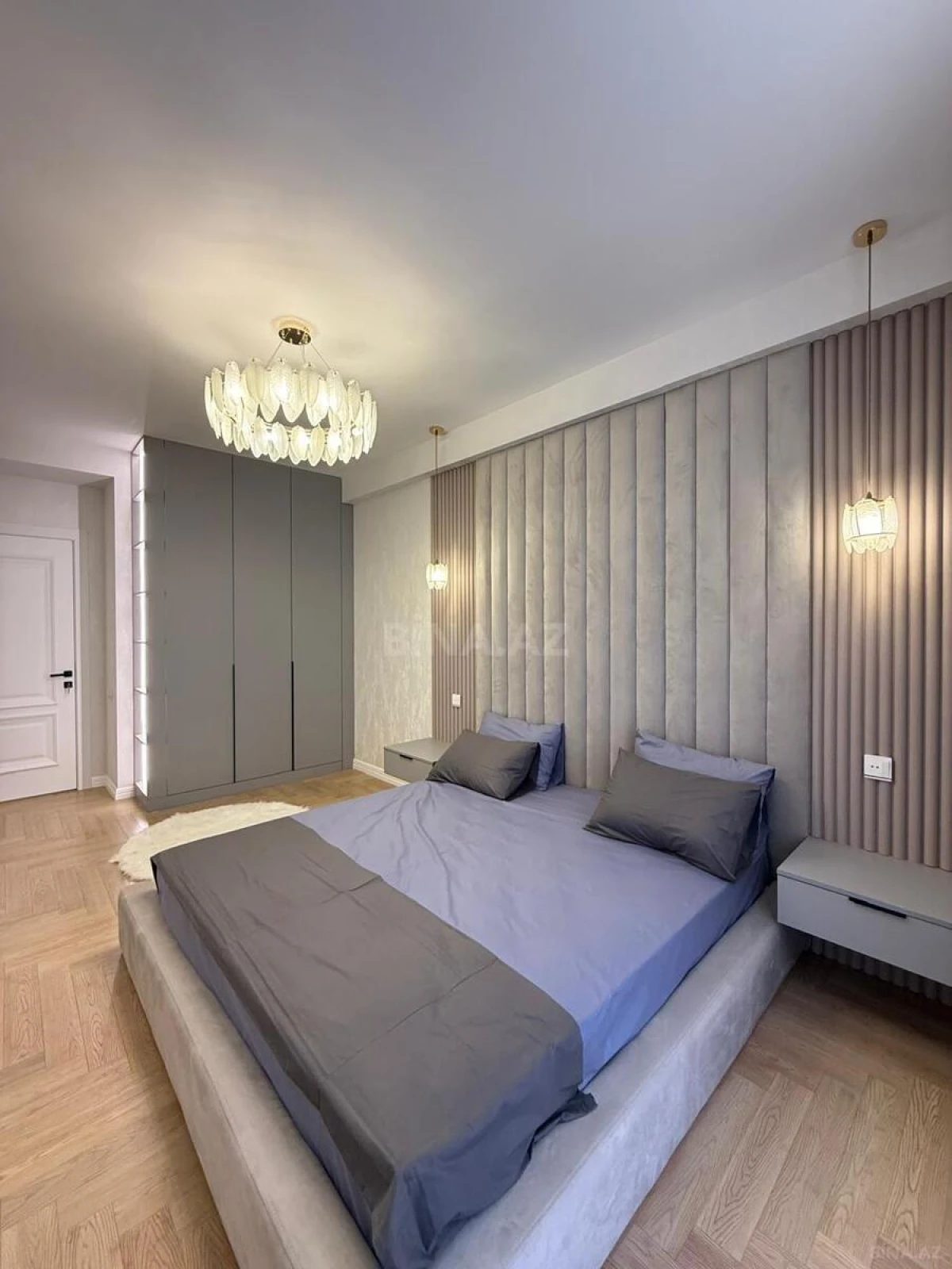 Satılır 3 otaqlı mənzil 120 m²