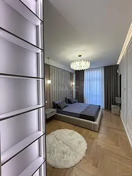 Satılır 3 otaqlı mənzil 120 m²