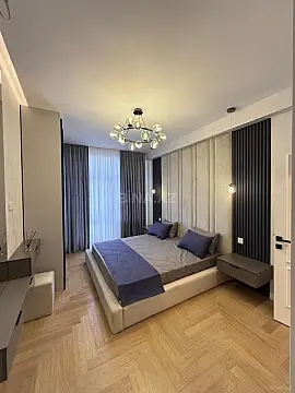 Satılır 3 otaqlı mənzil 120 m²