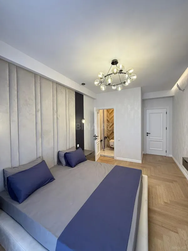 Satılır 3 otaqlı mənzil 120 m²