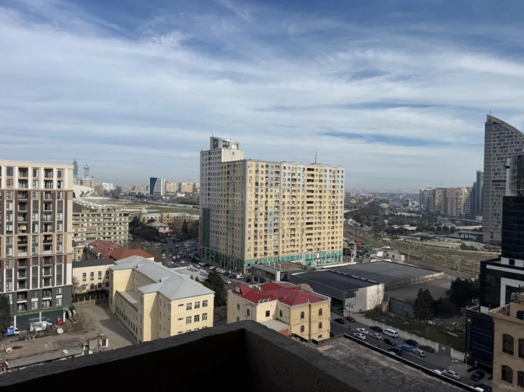 Satılır 3 otaqlı mənzil 120 m²