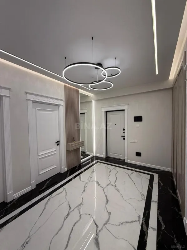 Satılır 3 otaqlı mənzil 120 m²