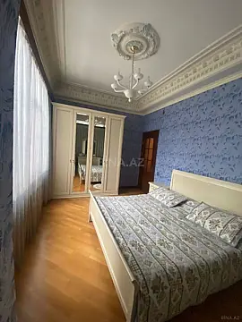 Satılır 4 otaqlı mənzil 170 m²