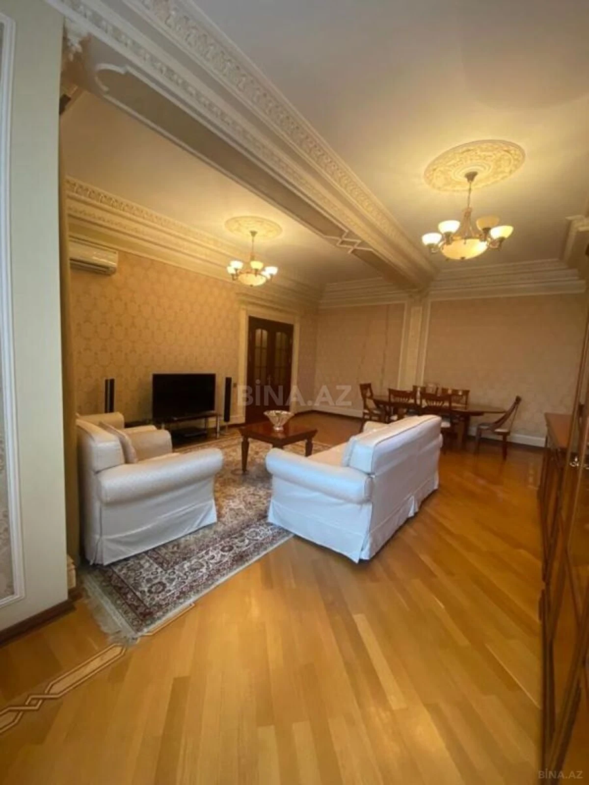 Satılır 4 otaqlı mənzil 170 m²