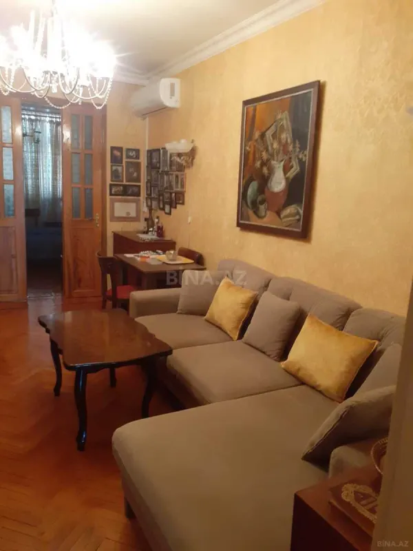 Satılır 3 otaqlı mənzil 67 m²