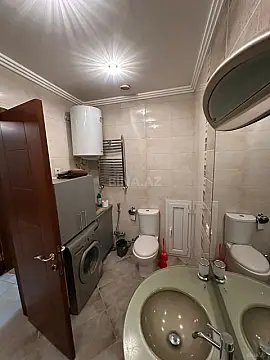 Kirayə verilir 2 otaqlı mənzil 85 m²