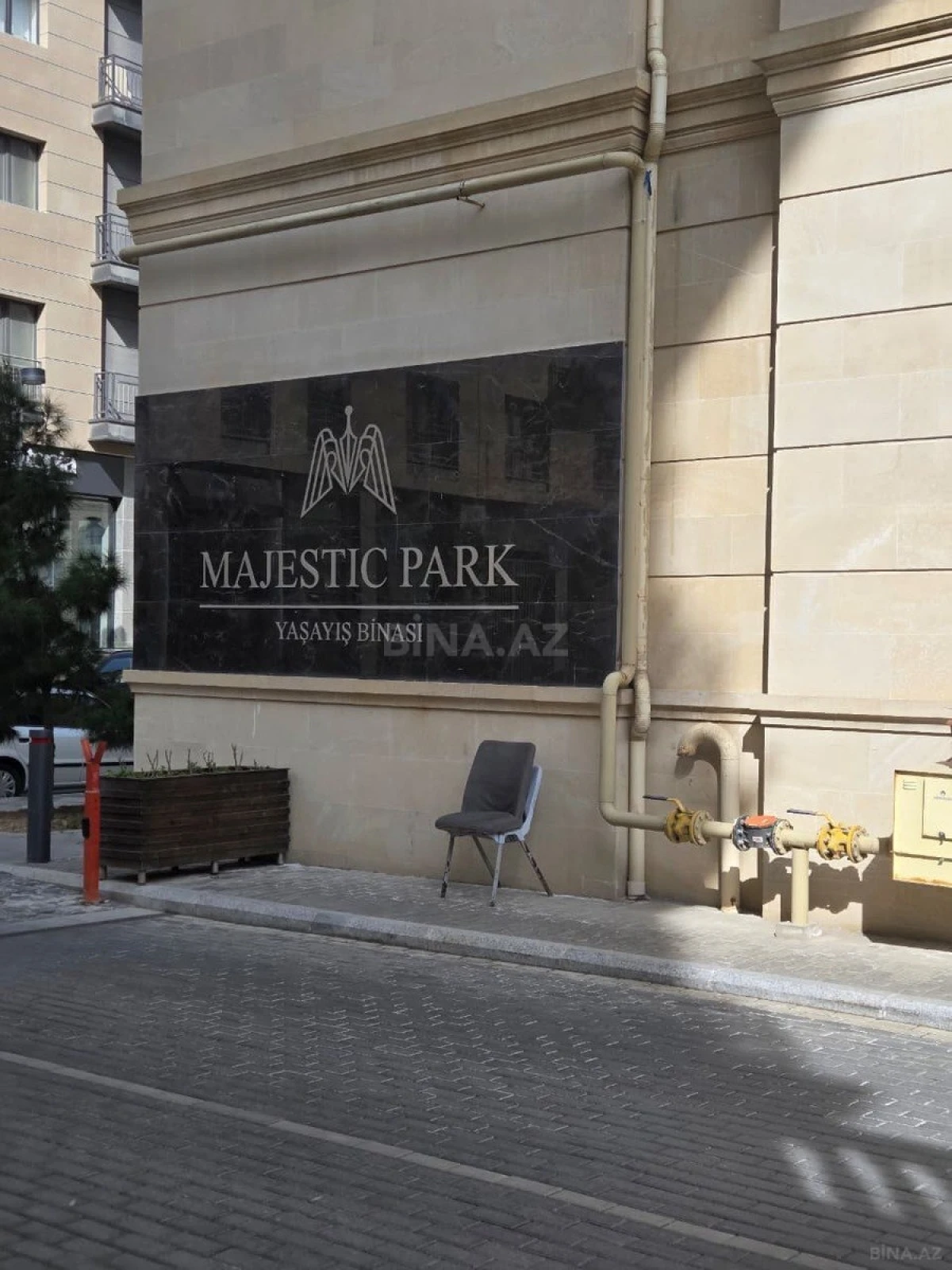 Satılır 5 otaqlı mənzil 178 m²