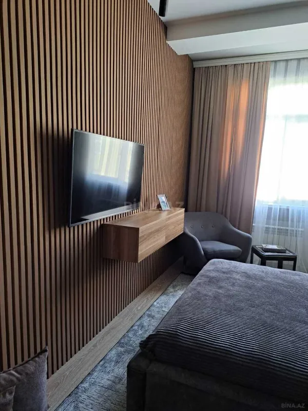 Satılır 4 otaqlı mənzil 107 m²