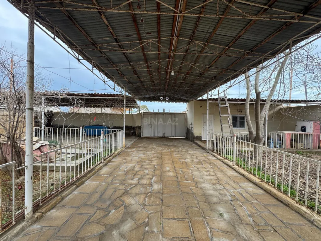 Satılır 4 otaqlı həyət evi 164 m²