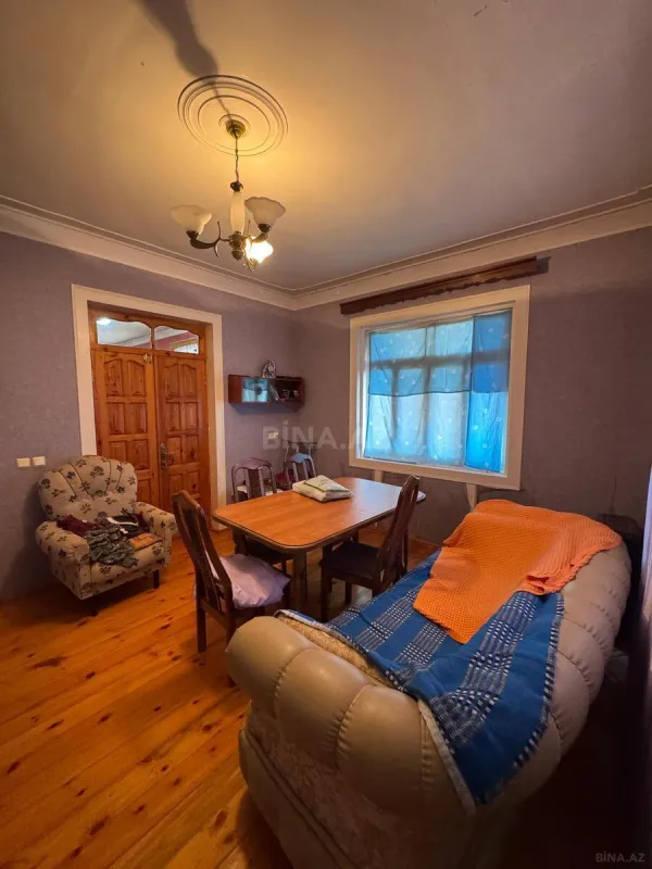 Satılır 4 otaqlı həyət evi 164 m²