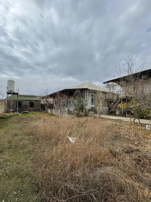 Satılır 4 otaqlı həyət evi 164 m²