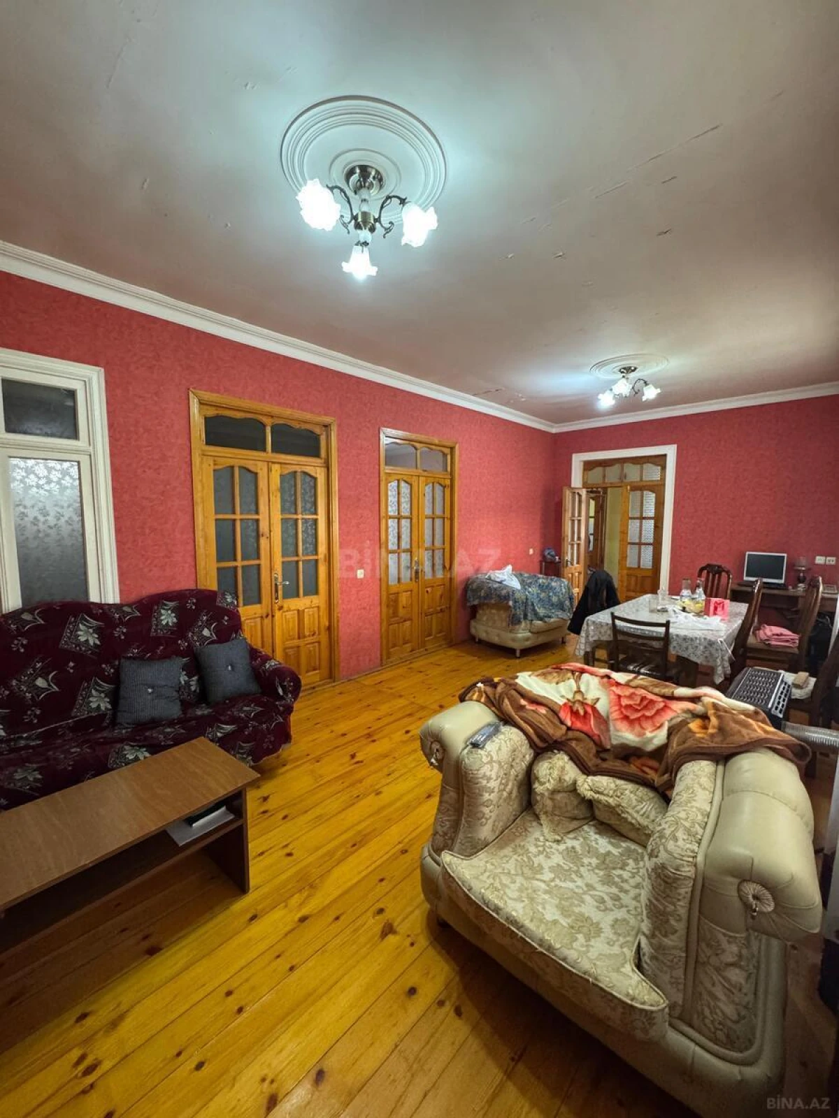 Satılır 4 otaqlı həyət evi 164 m²
