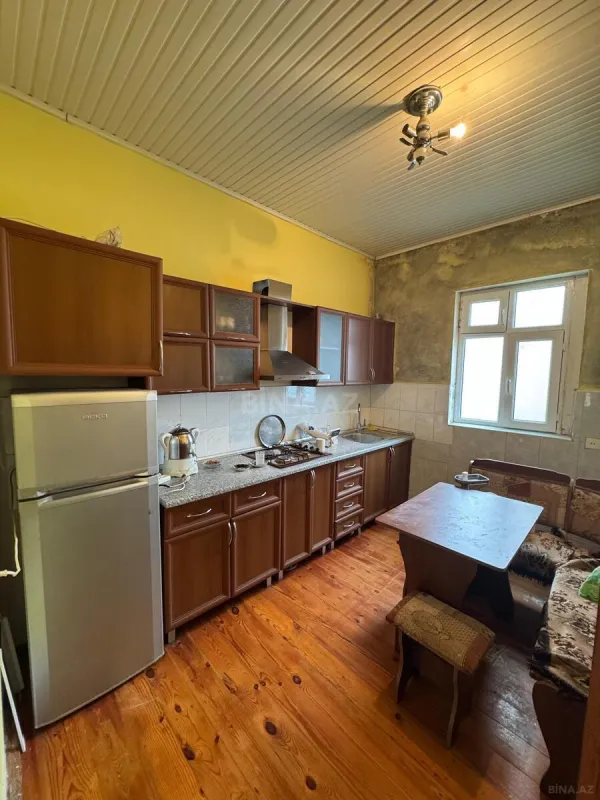 Satılır 4 otaqlı həyət evi 164 m²