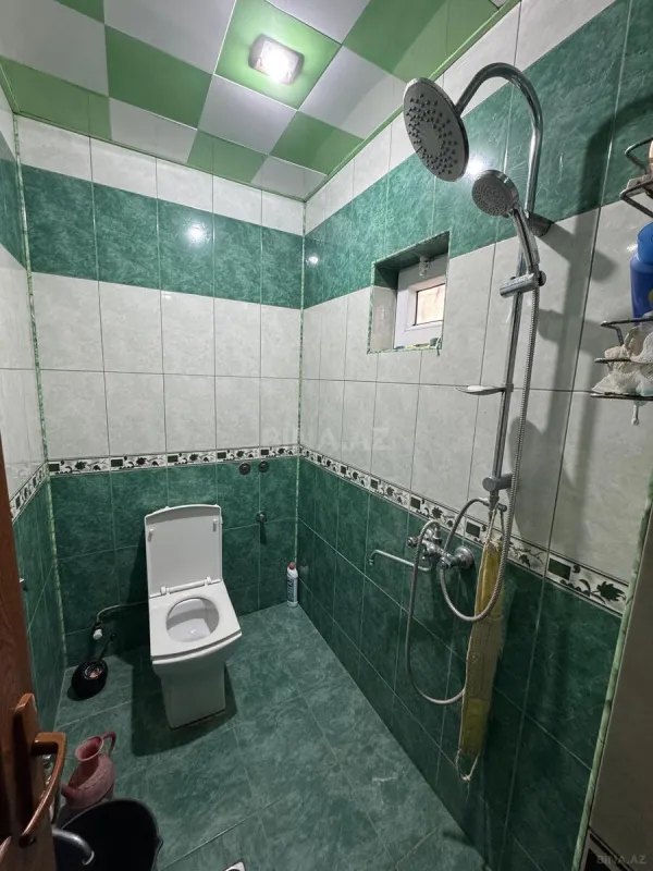 Satılır 4 otaqlı həyət evi 164 m²