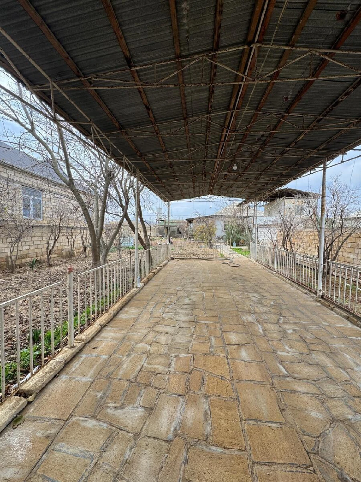 Satılır 4 otaqlı həyət evi 164 m²