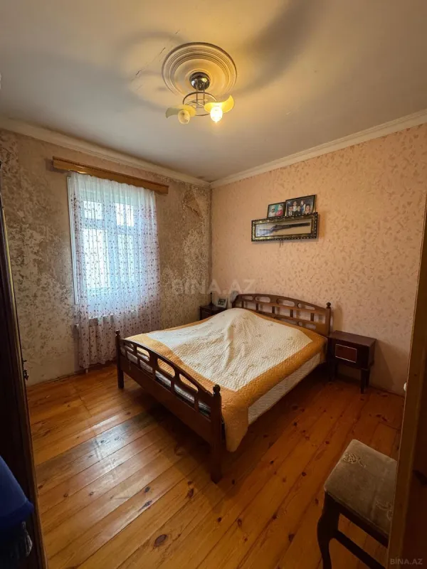 Satılır 4 otaqlı həyət evi 164 m²