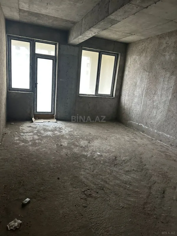 Satılır 2 otaqlı mənzil 107 m²