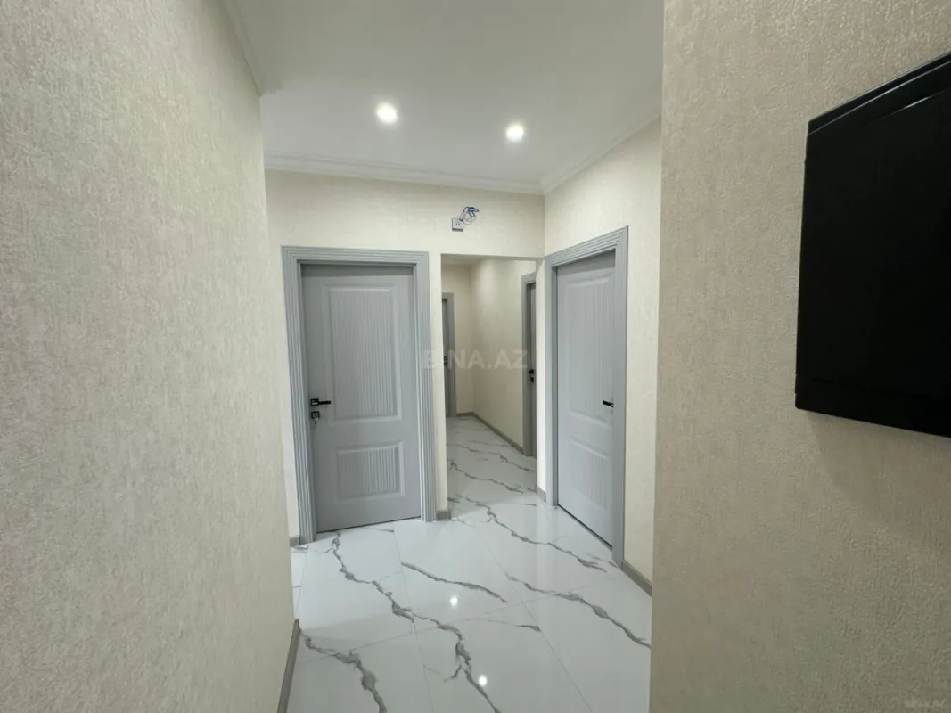 Satılır 5 otaqlı mənzil 120 m²