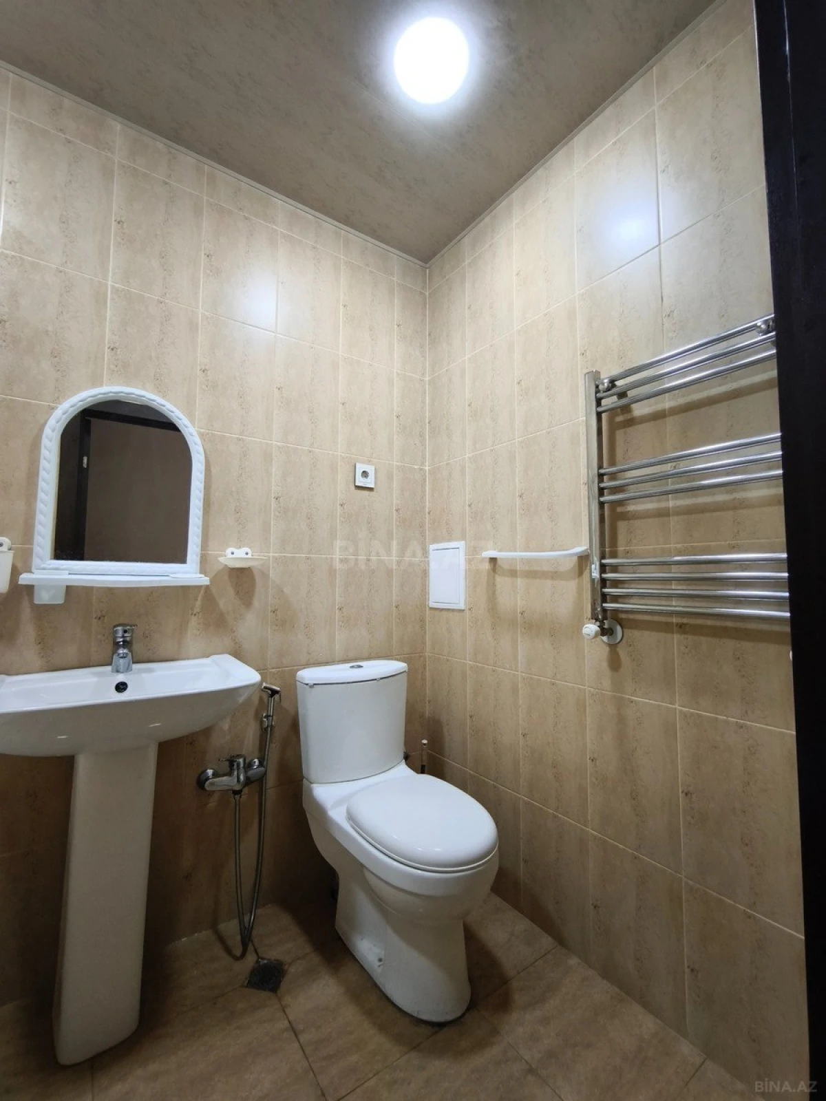 Satılır 2 otaqlı mənzil 60 m²