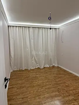 Satılır 5 otaqlı mənzil 130 m²
