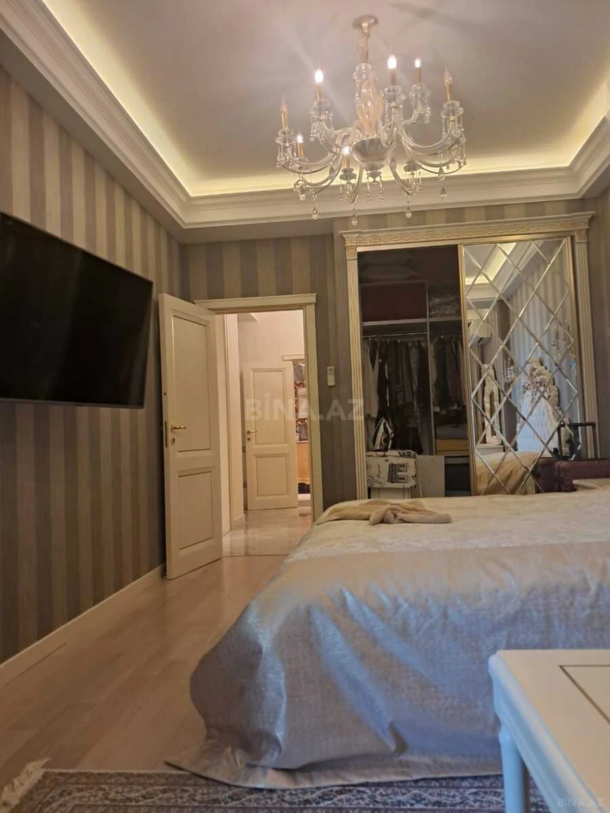 Kirayə verilir 2 otaqlı mənzil 70 m²