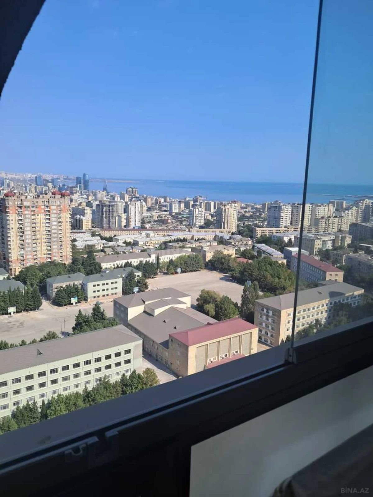 Kirayə verilir 2 otaqlı mənzil 70 m²
