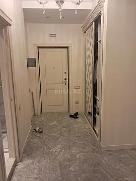 Kirayə verilir 2 otaqlı mənzil 70 m²