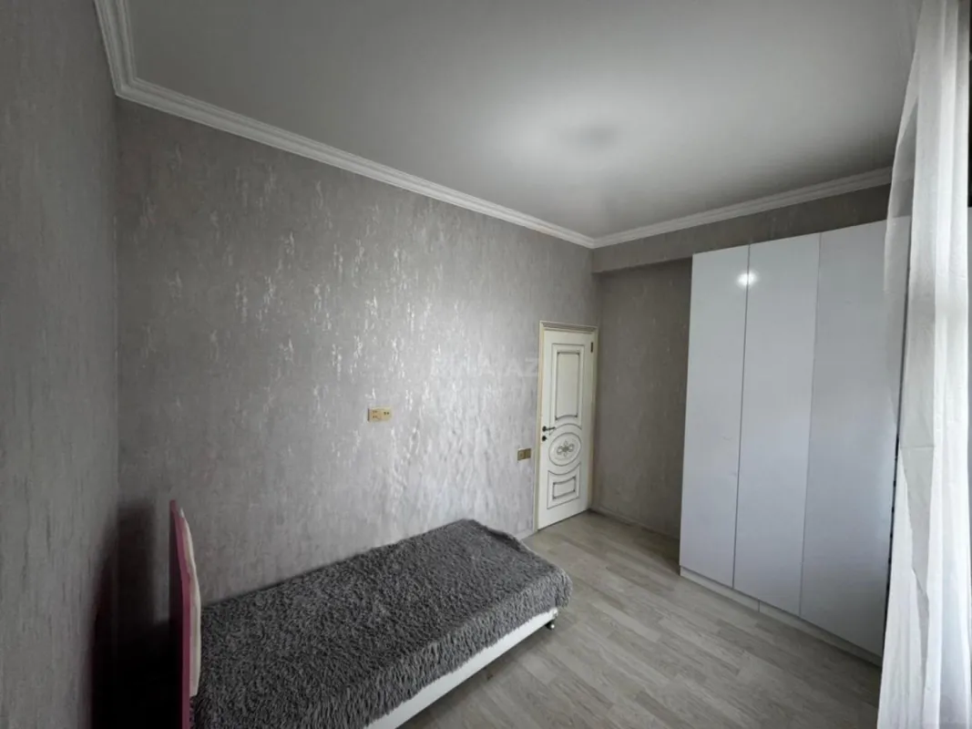 Satılır 3 otaqlı mənzil 78 m²