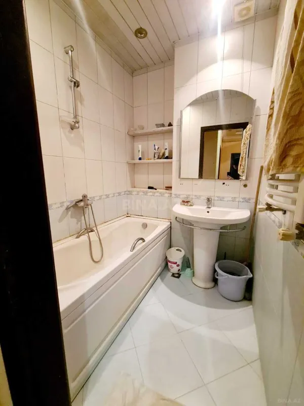 Satılır 3 otaqlı mənzil 86 m²