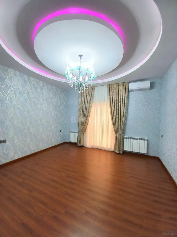 Satılır 7 otaqlı həyət evi 352 m²