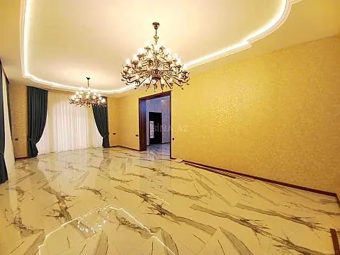 Satılır 7 otaqlı həyət evi 352 m²