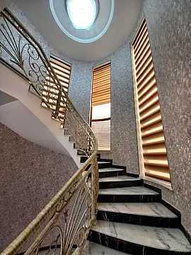 Satılır 7 otaqlı həyət evi 352 m²
