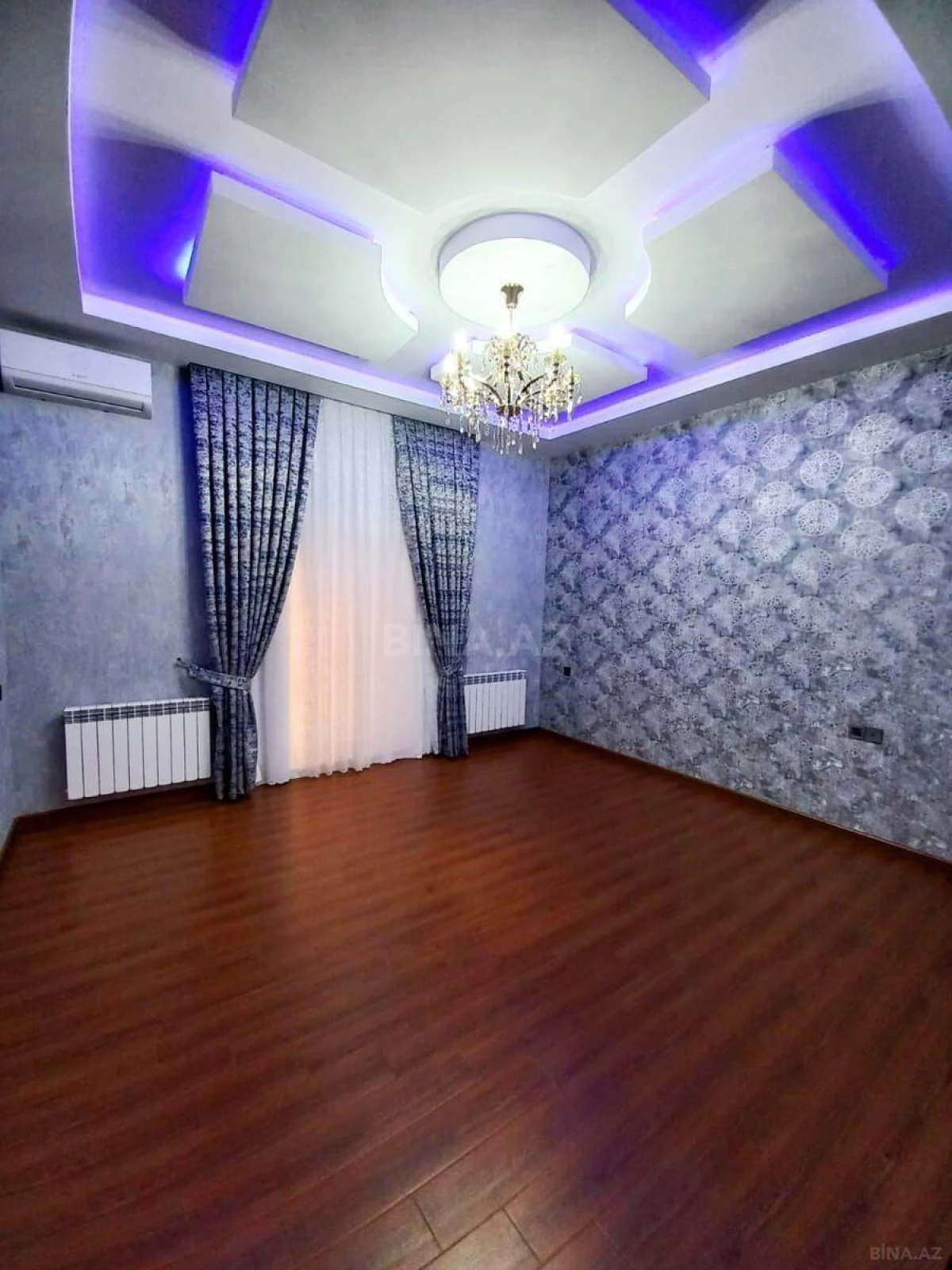 Satılır 7 otaqlı həyət evi 352 m²