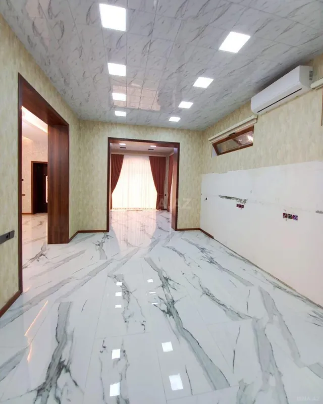 Satılır 7 otaqlı həyət evi 352 m²
