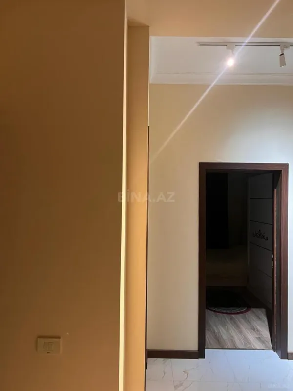 Kirayə verilir 2 otaqlı mənzil 76 m²