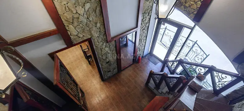 Satılır obyekt 451 m²