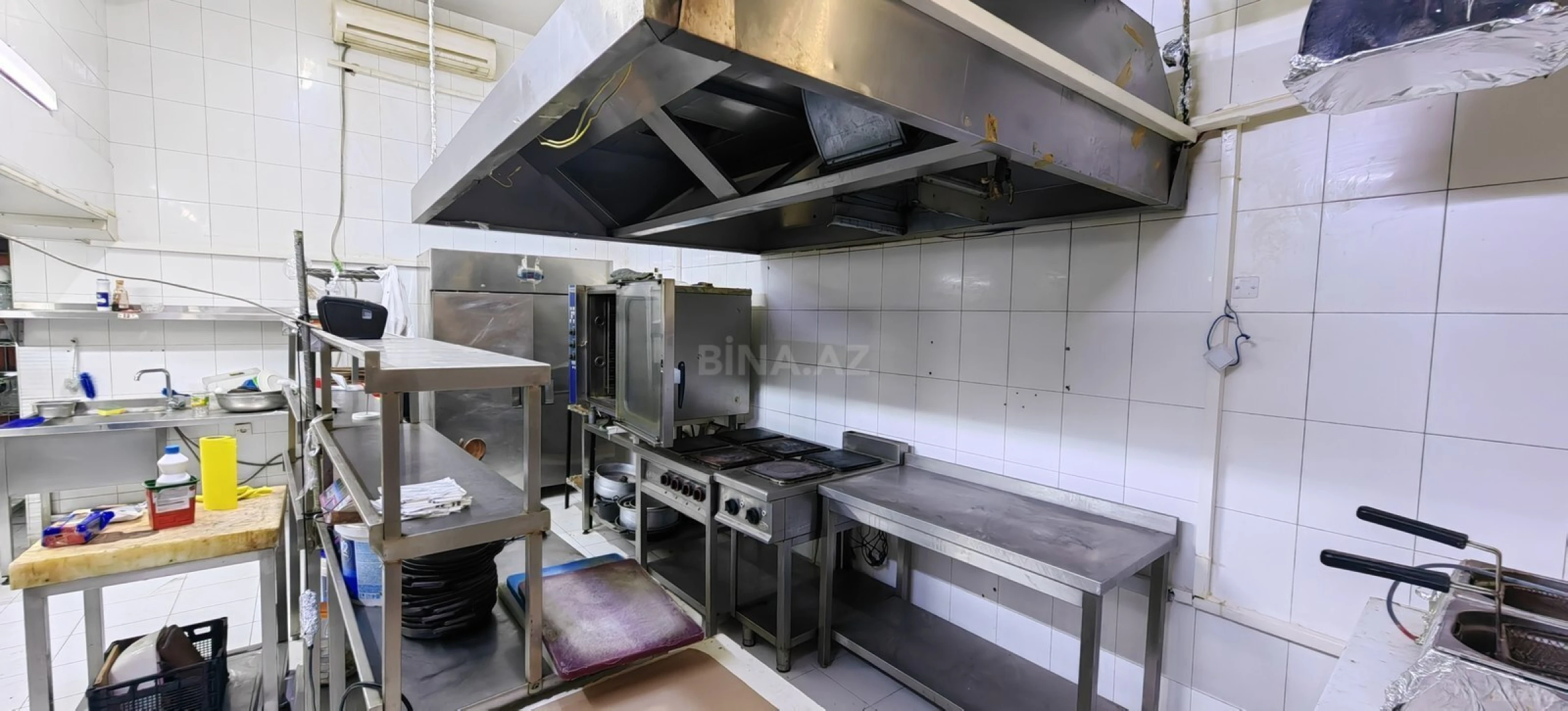 Satılır obyekt 451 m²