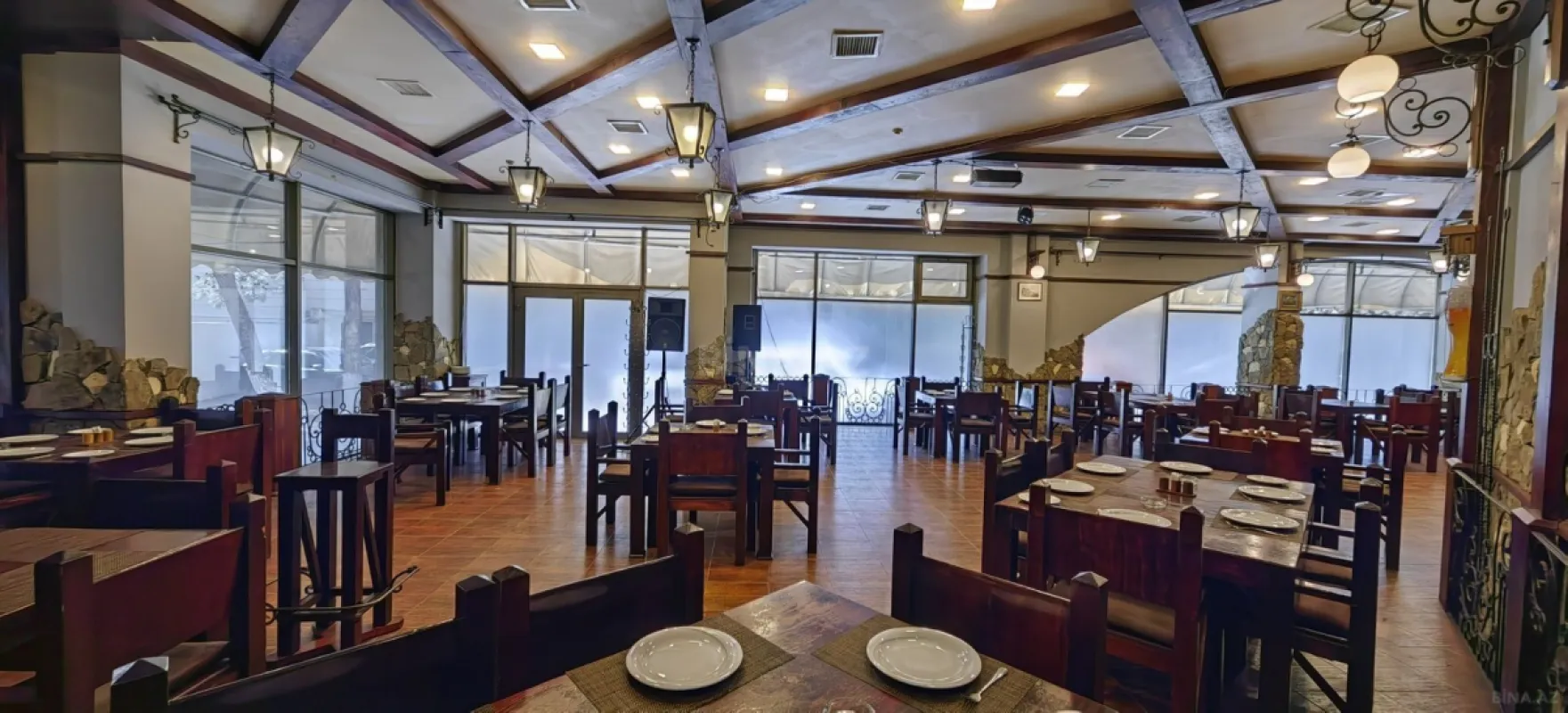 Satılır obyekt 451 m²