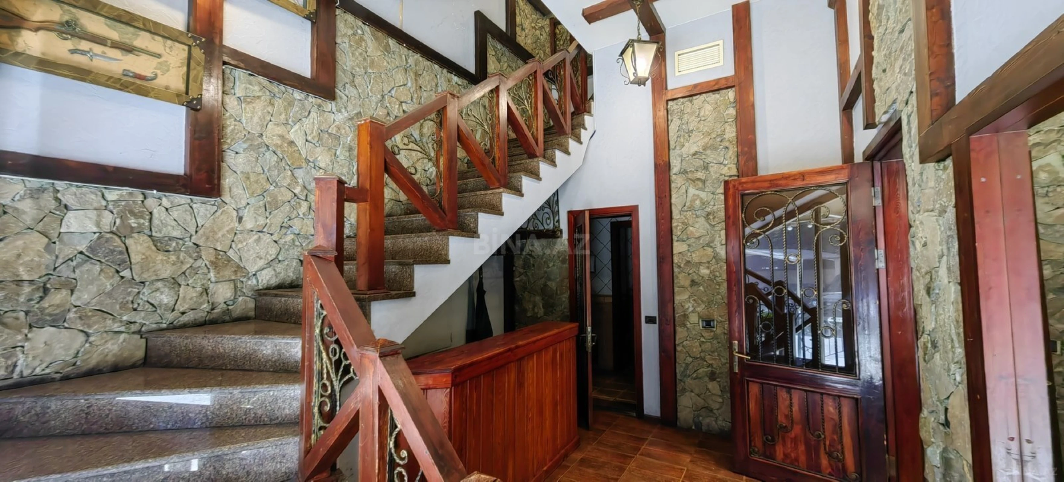 Satılır obyekt 451 m²