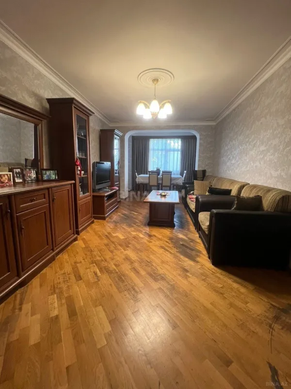 Satılır 3 otaqlı mənzil 86 m²