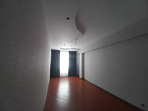 Satılır 3 otaqlı mənzil 128.7 m²