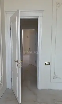 Satılır 5 otaqlı mənzil 193 m²