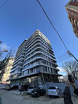 Satılır 2 otaqlı mənzil 66 m²