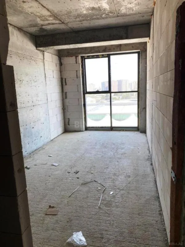 Satılır 3 otaqlı mənzil 121.5 m²